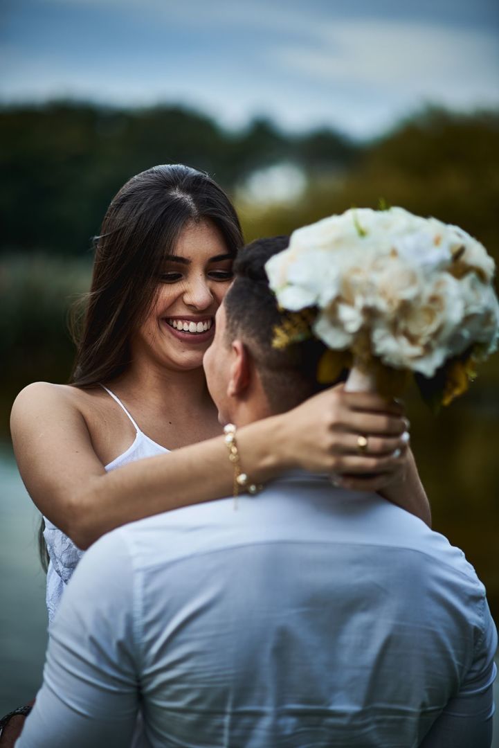 Foto Pre Wedding Gabriela e Felipe no Magic Gardens Foto Pre Wedding Gabriela e Felipe no Magic Gardens - Imagem 25