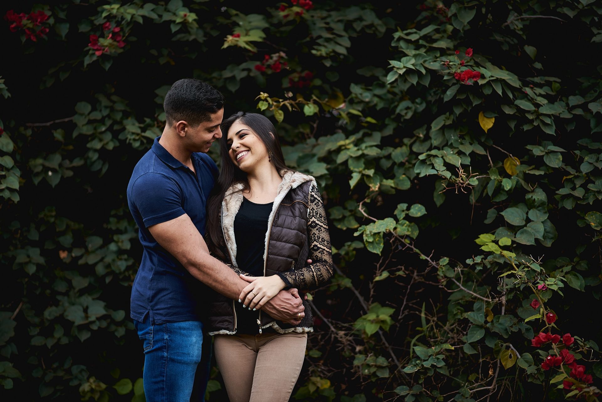 Foto Pre Wedding Gabriela e Felipe no Magic Gardens Foto Pre Wedding Gabriela e Felipe no Magic Gardens - Imagem 18