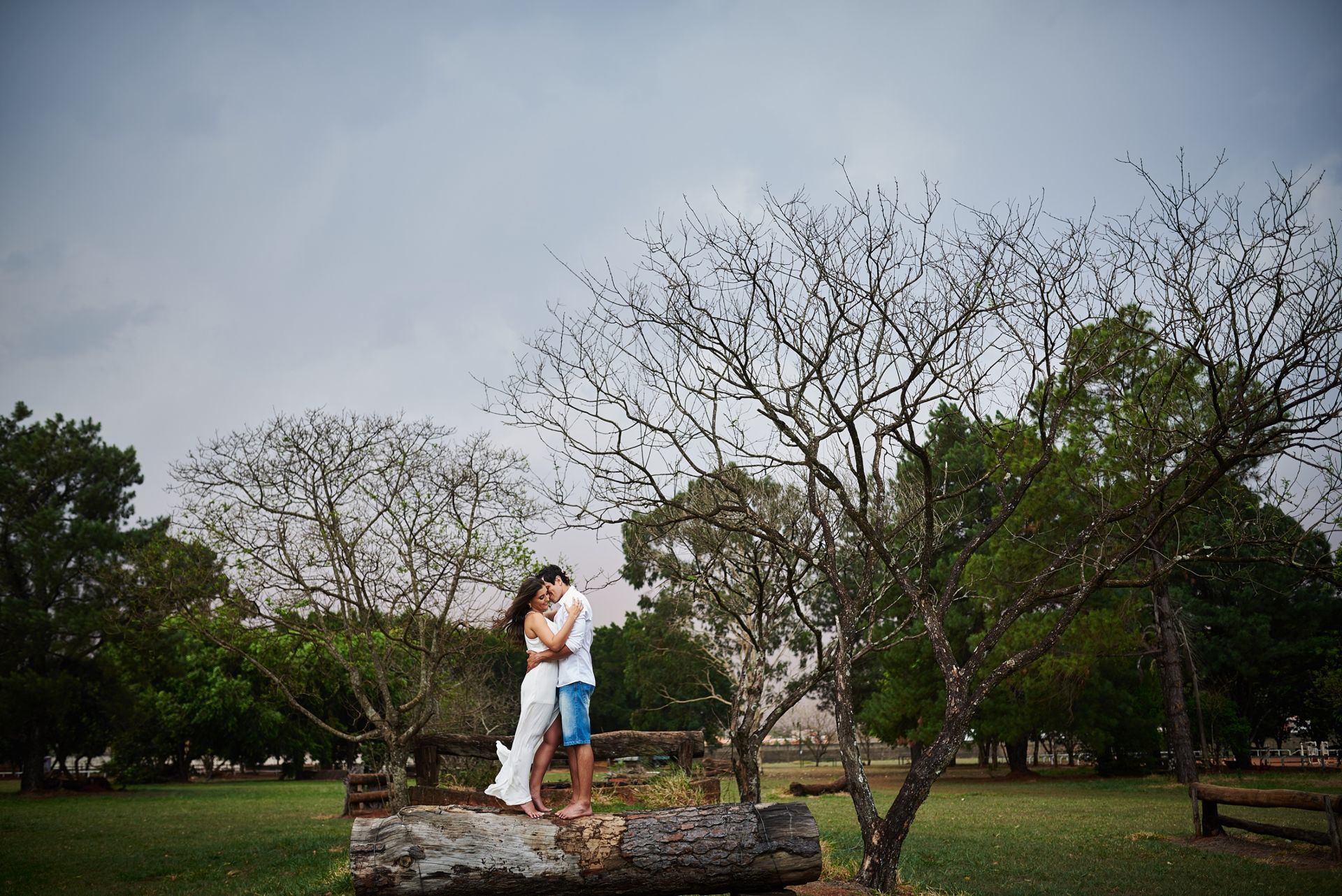 Foto Ensaio Pre Wedding Lais e Marcelo na Hipica Foto Ensaio Pre Wedding Lais e Marcelo na Hipica - Imagem 14