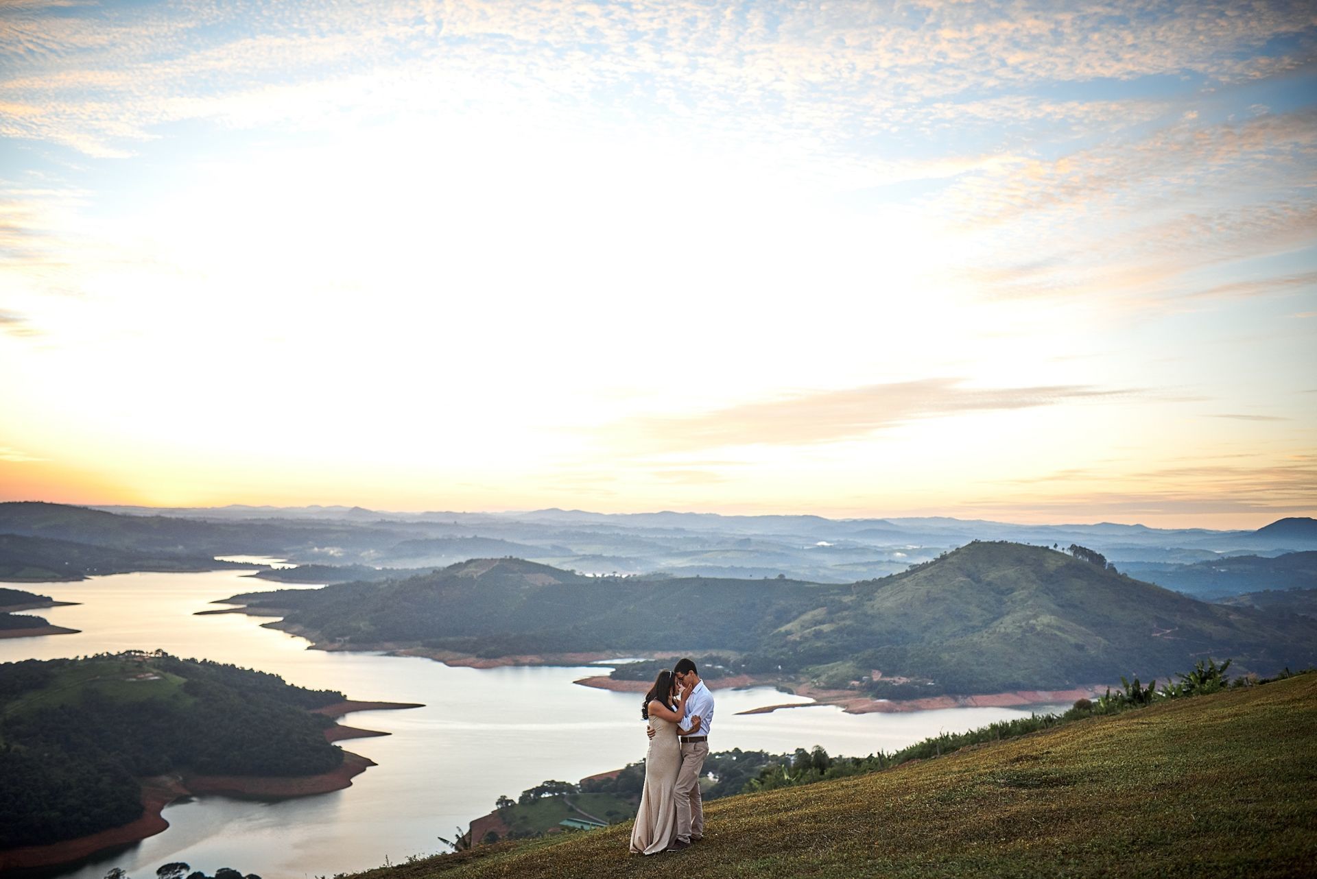 Foto Ensaio Pre Wedding Priscila e Alex no Mirante de Caconde - SP Foto Ensaio Pre Wedding Priscila e Alex no Mirante de Caconde - SP - Imagem 2